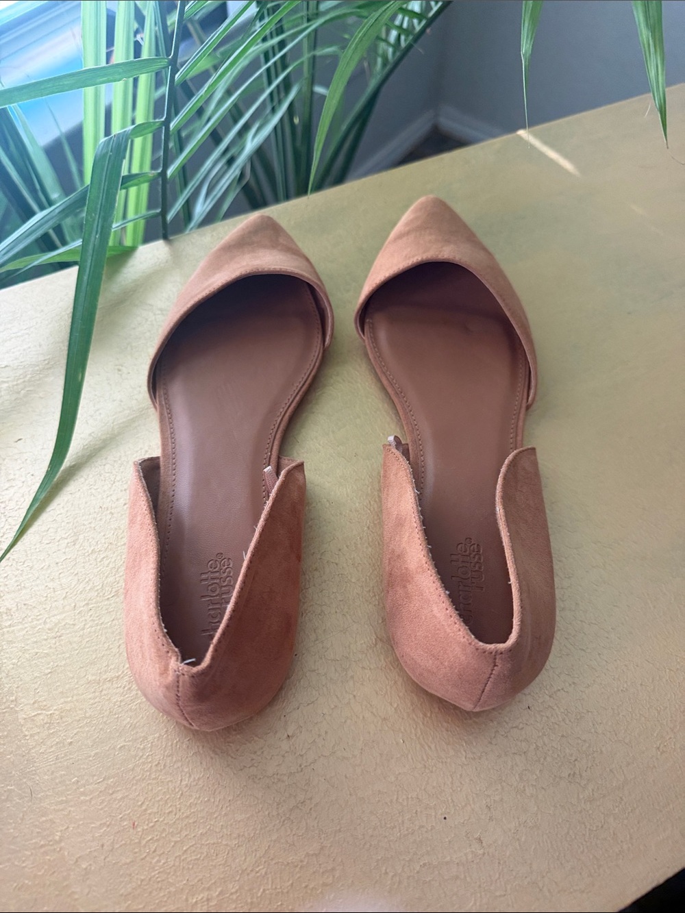 Charlotte Russe Pointed D'Orsay Flats in Tan - Picture 4 of 6